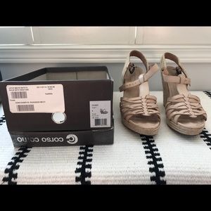 Adorable comfy Corso Como Nude Espadrilles